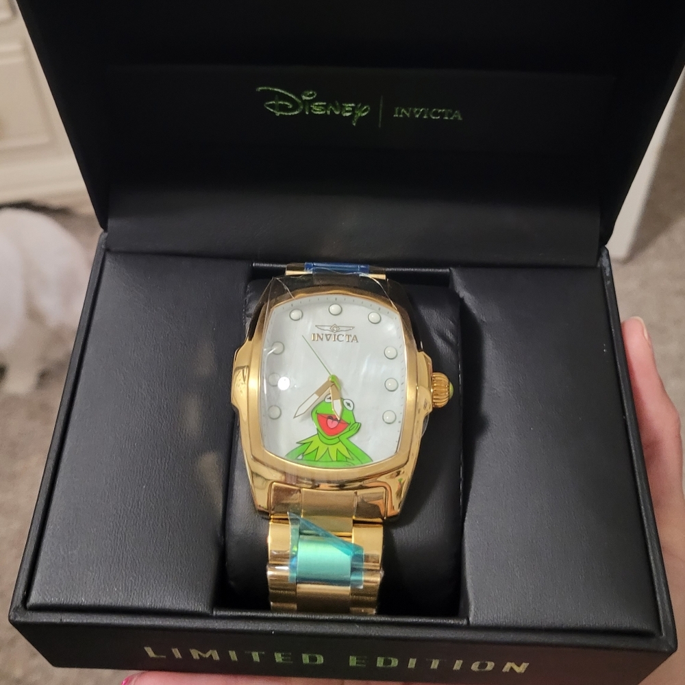 Invicta Kermit the frog watch NWT